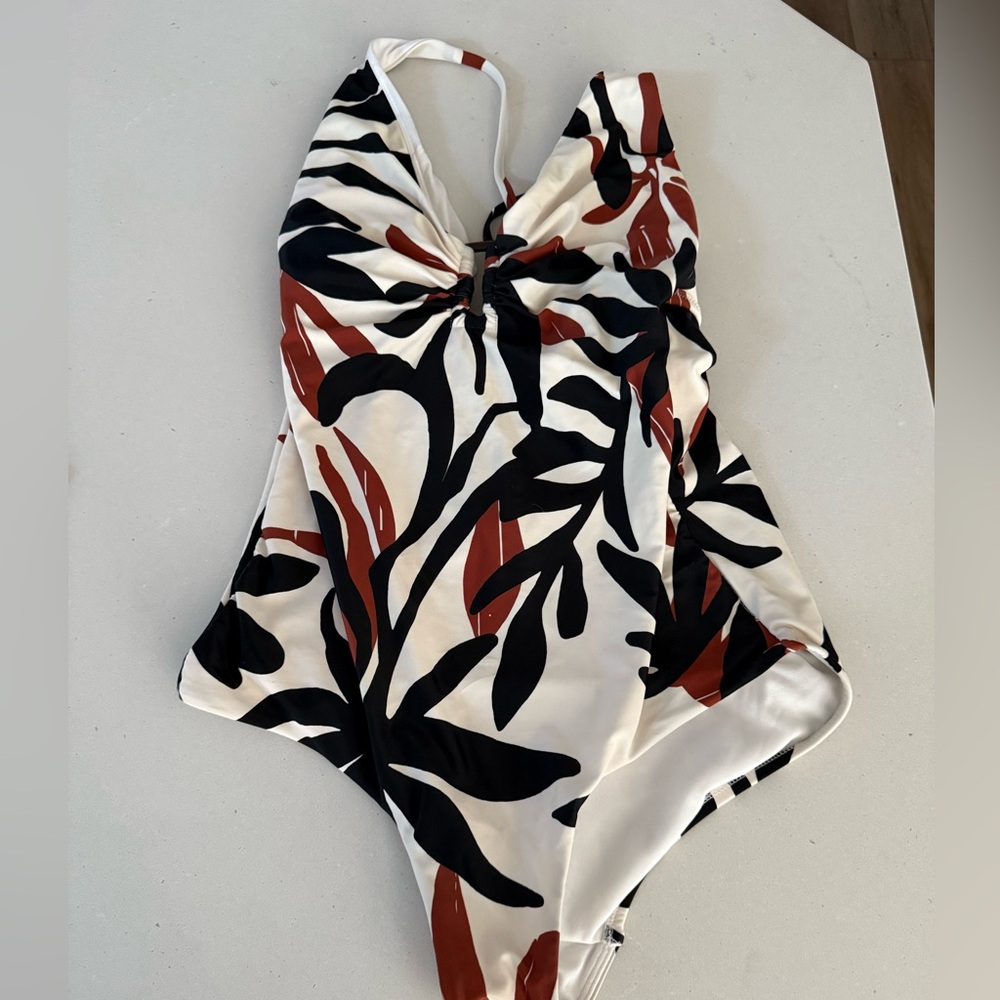 Target One piece swim - Picture 4 of 7